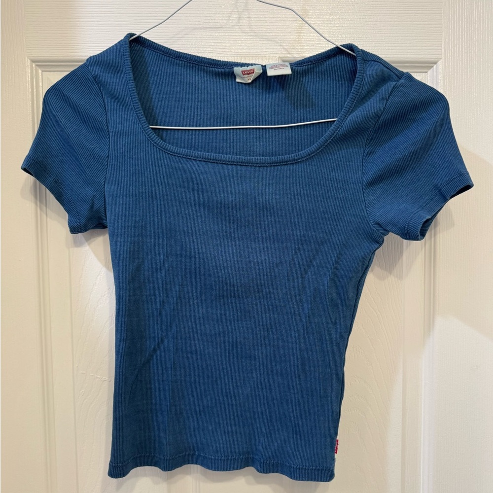 Set of 3 Levi’s Women’s T-shirts, XS